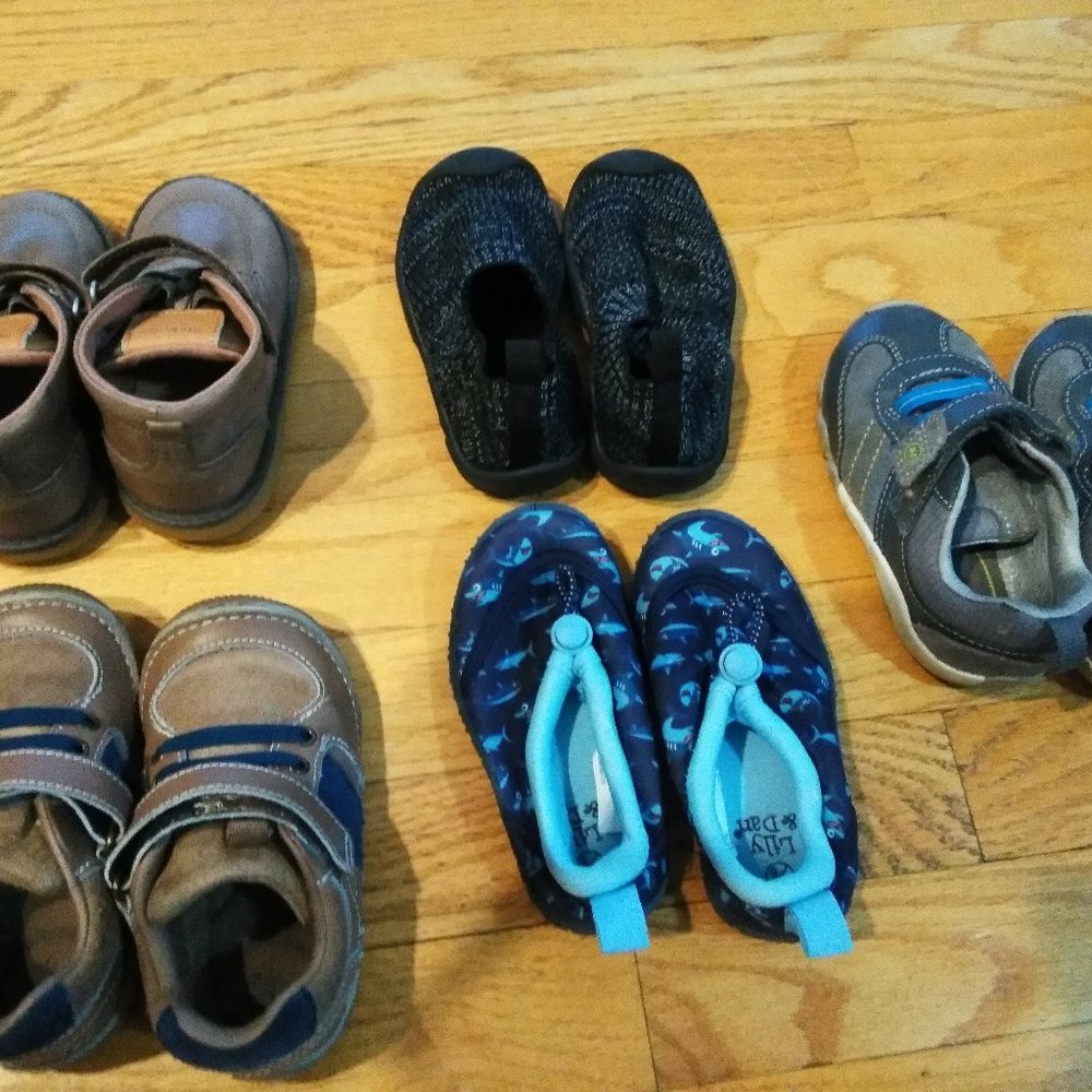 Bundle of 5 pair toddler boys' shoes - Stride Rite and others